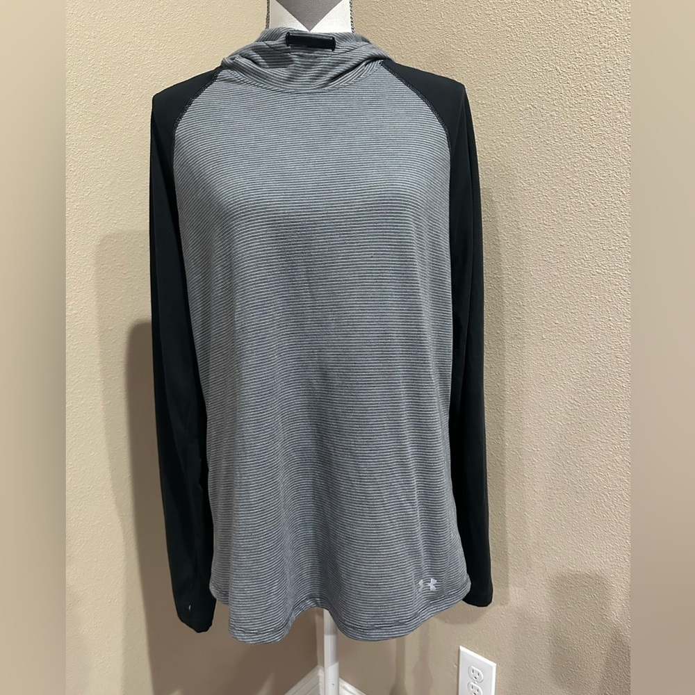 UNDER ARMOUR Women’s Black/gray Long Sleeve Hooded Running Shirt, Size XL